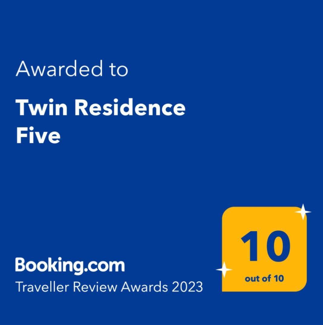 Twin Residence Five Mamaja Zewnętrze zdjęcie